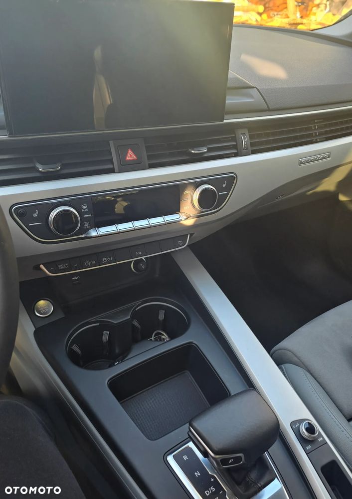 Audi A4 Limousine 40 TFSI mHEV Quattro Advanced S tronic - 16