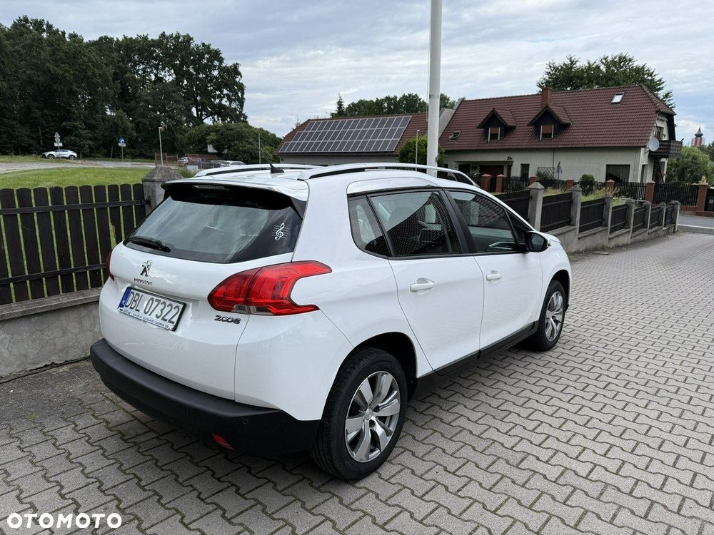 Peugeot 2008 - 4