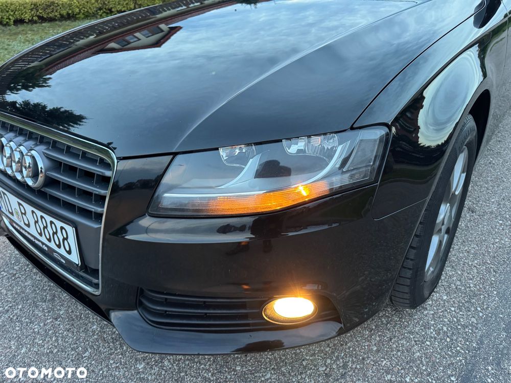 Audi A4 Avant 1.8 TFSI Ambiente - 9