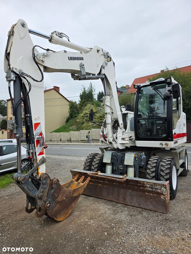 Liebherr 912 Compact - 2