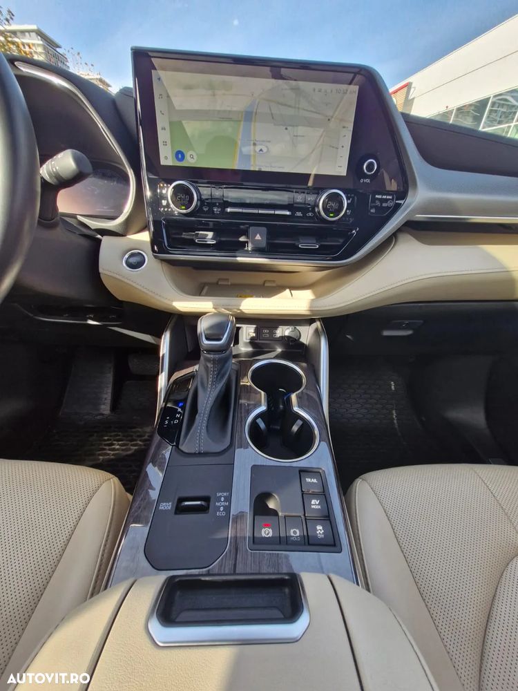 Toyota Highlander 2.5 L Hybrid Dynamic Force 248CP Luxury Metallic - 18