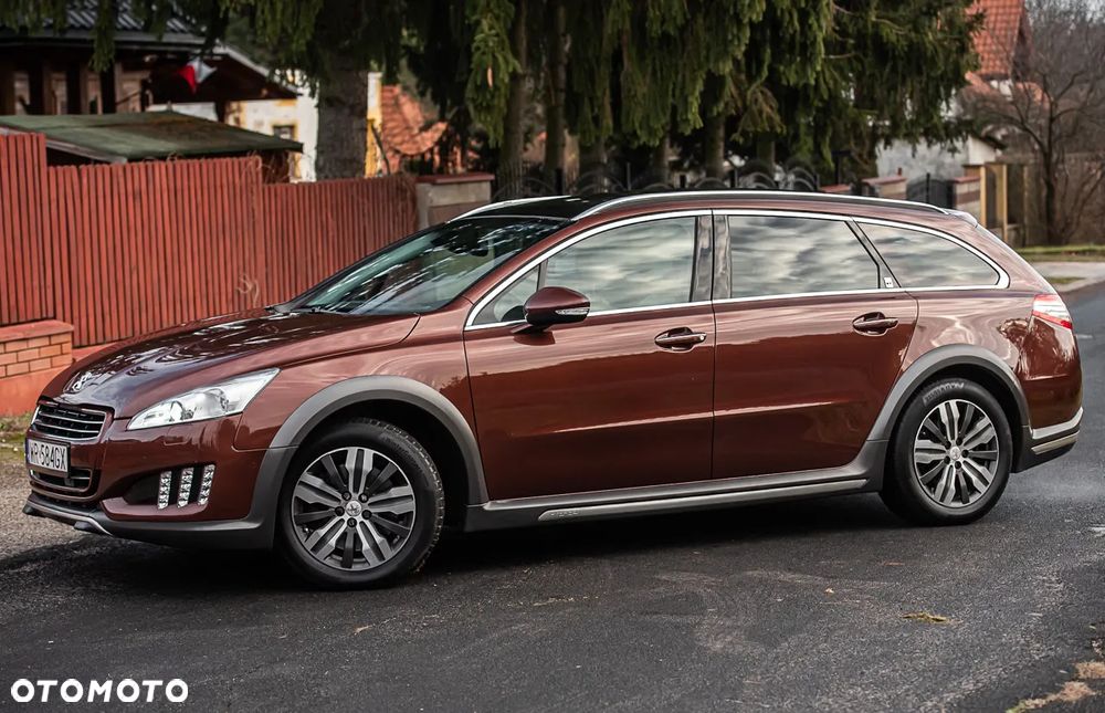 Peugeot 508 RXH Hybrid4 - 13