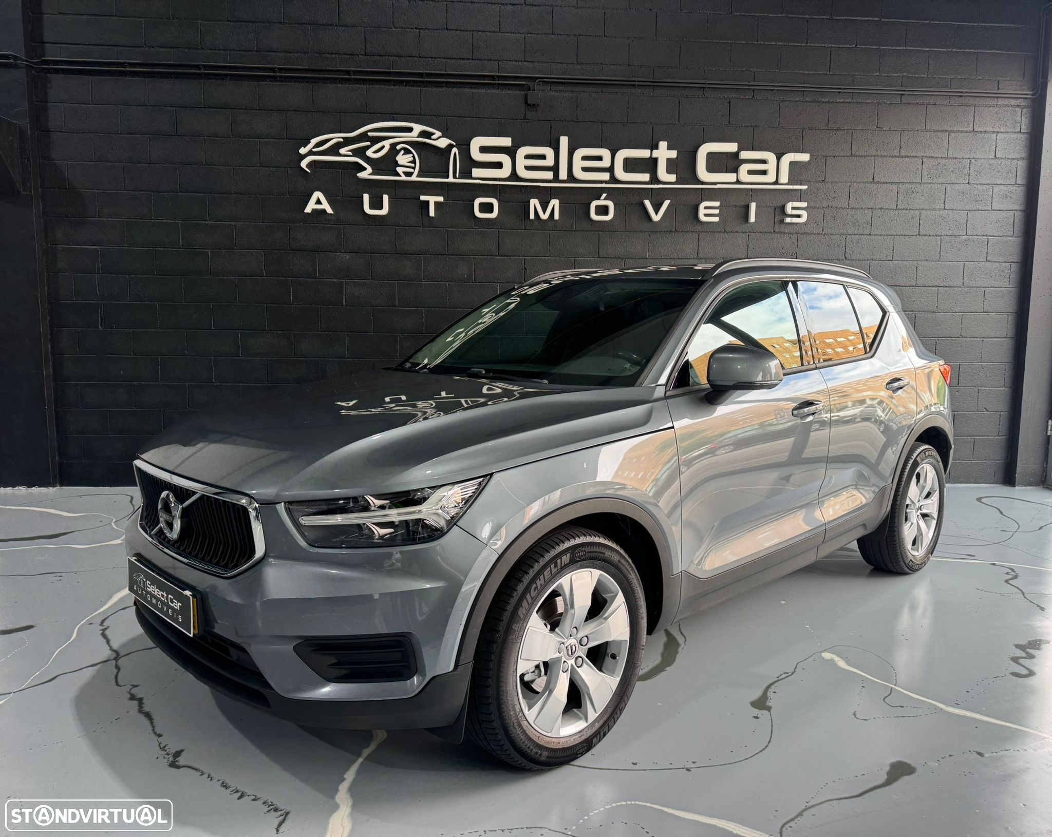 Volvo XC 40 2.0 D3 Momentum Plus Geartronic - 2