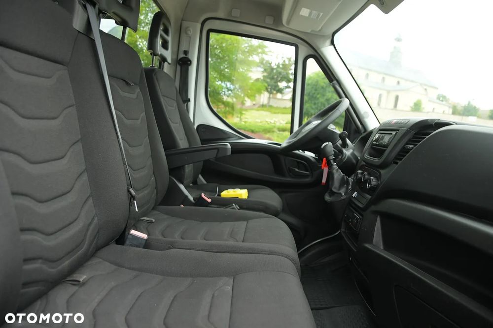 Iveco DAILY/70C17/WYWROTKA 3-STRONNA/Rozstaw osi 4.10cm/KOŁA BLIŹNIACZE/3.0 HPi 170 KM/SALON POLSKA - 16