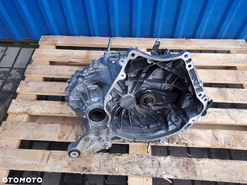 MAZDA CX5 II 17- SKRZYNIA BIEGOW MANUAL 2X4 2.0 BENZYNA 50 TYS KM C6680 L9 - 4