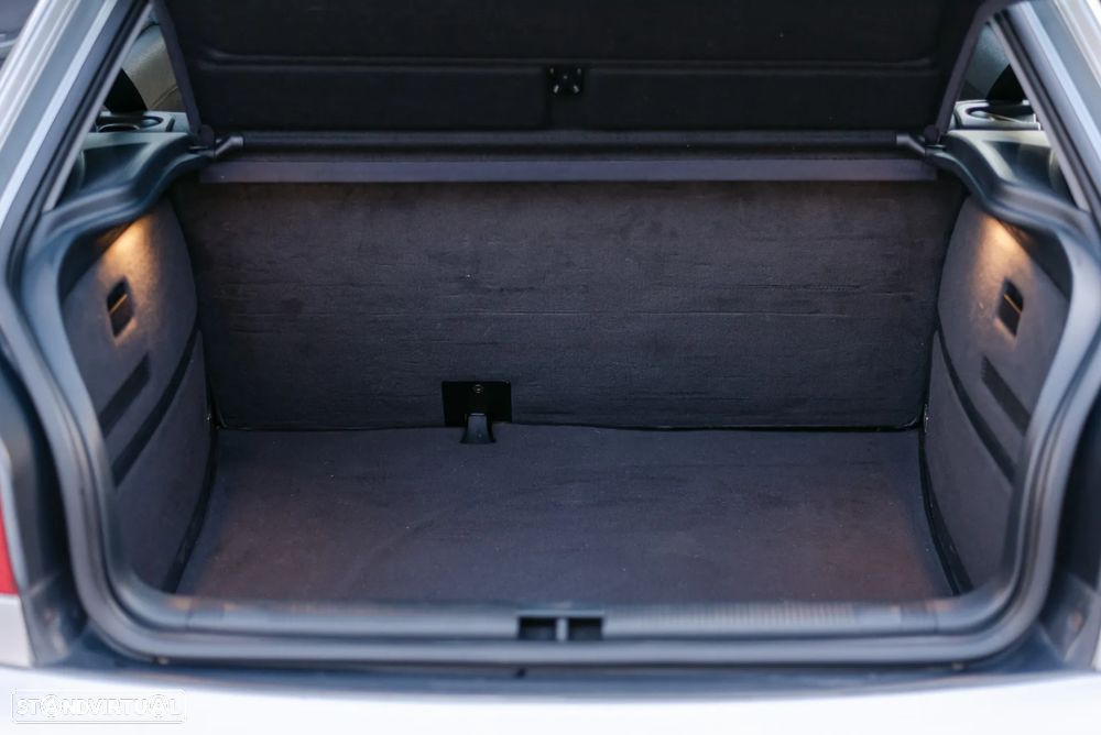 Audi A3 1.6 - 11
