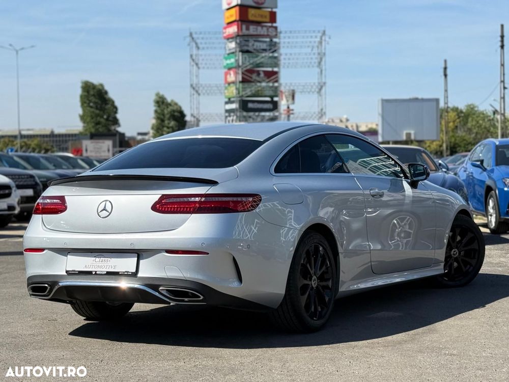 Mercedes-Benz E 200 Coupe Aut. - 12