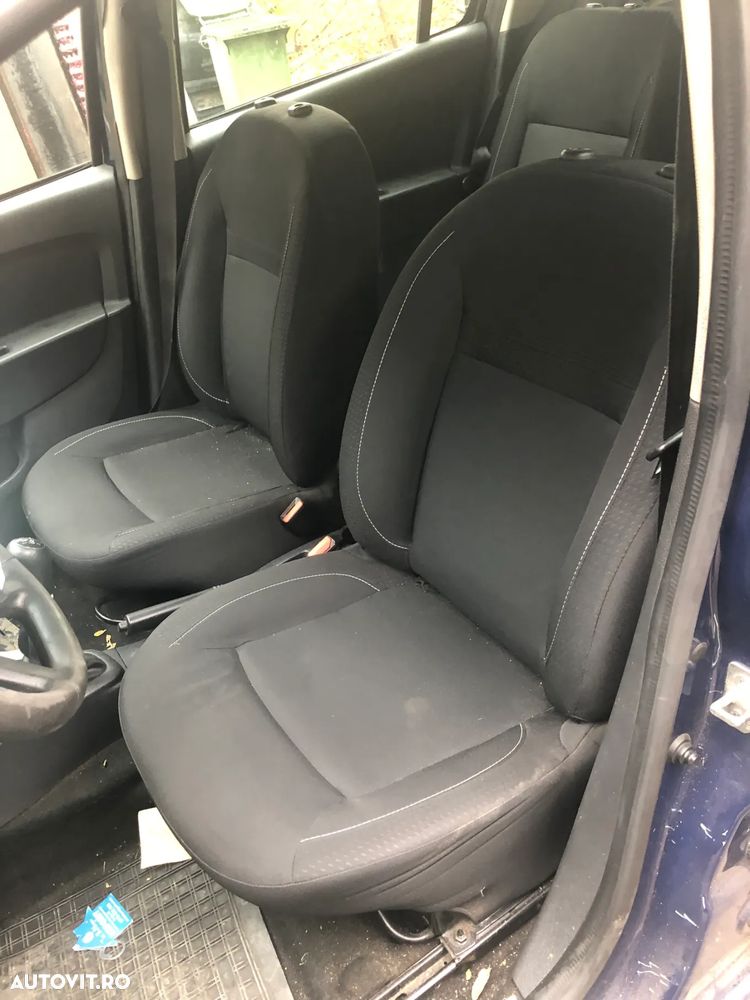 Dezmembrez Dacia Logan 2 break mcv albastru 1,5 DCI 2018 - 6