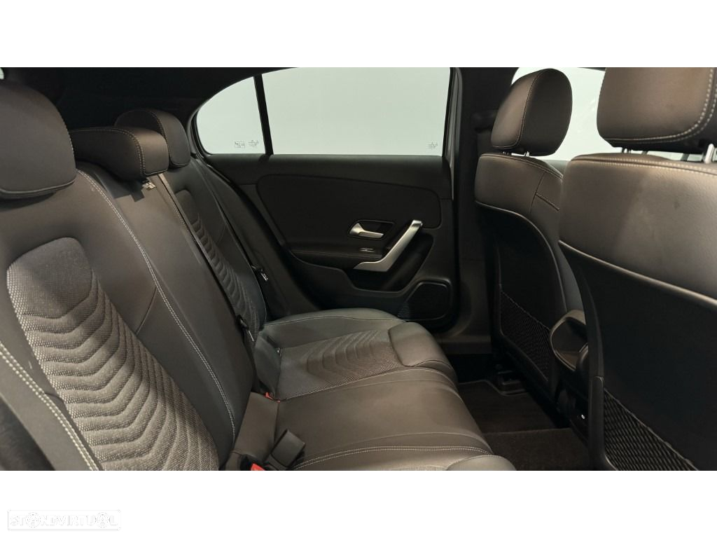 Mercedes-Benz A 250 e - 15