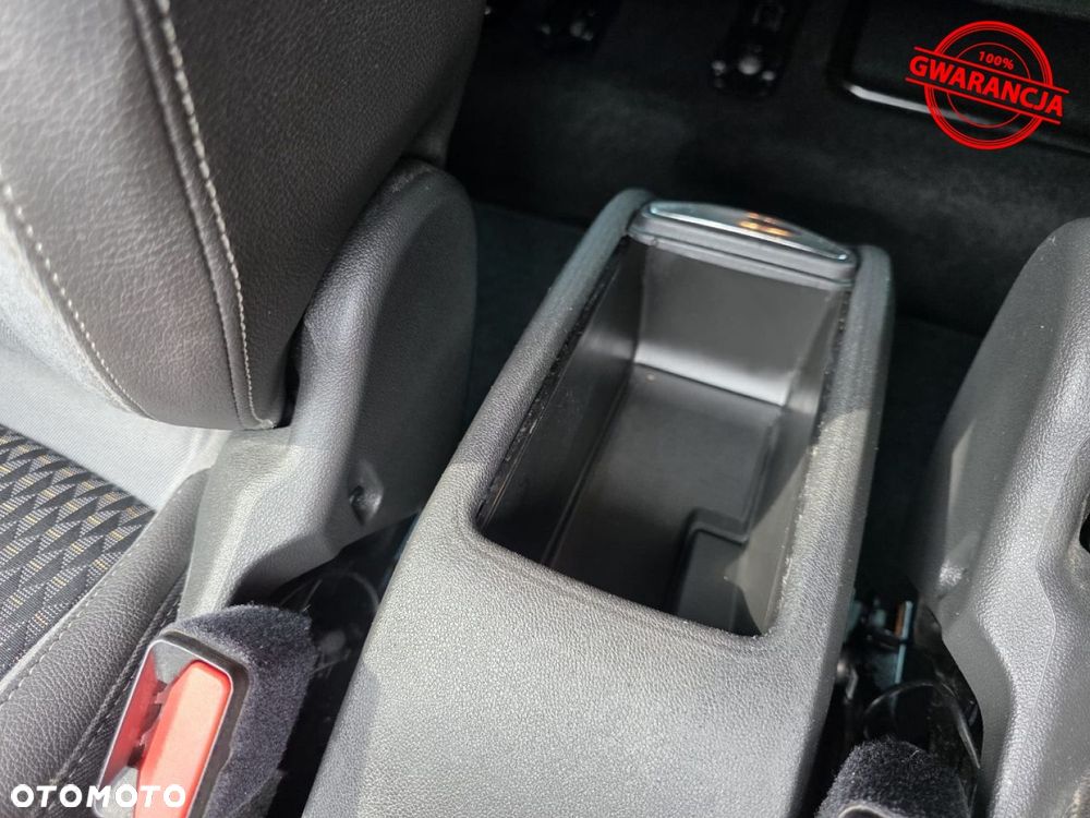 Opel Crossland X - 40