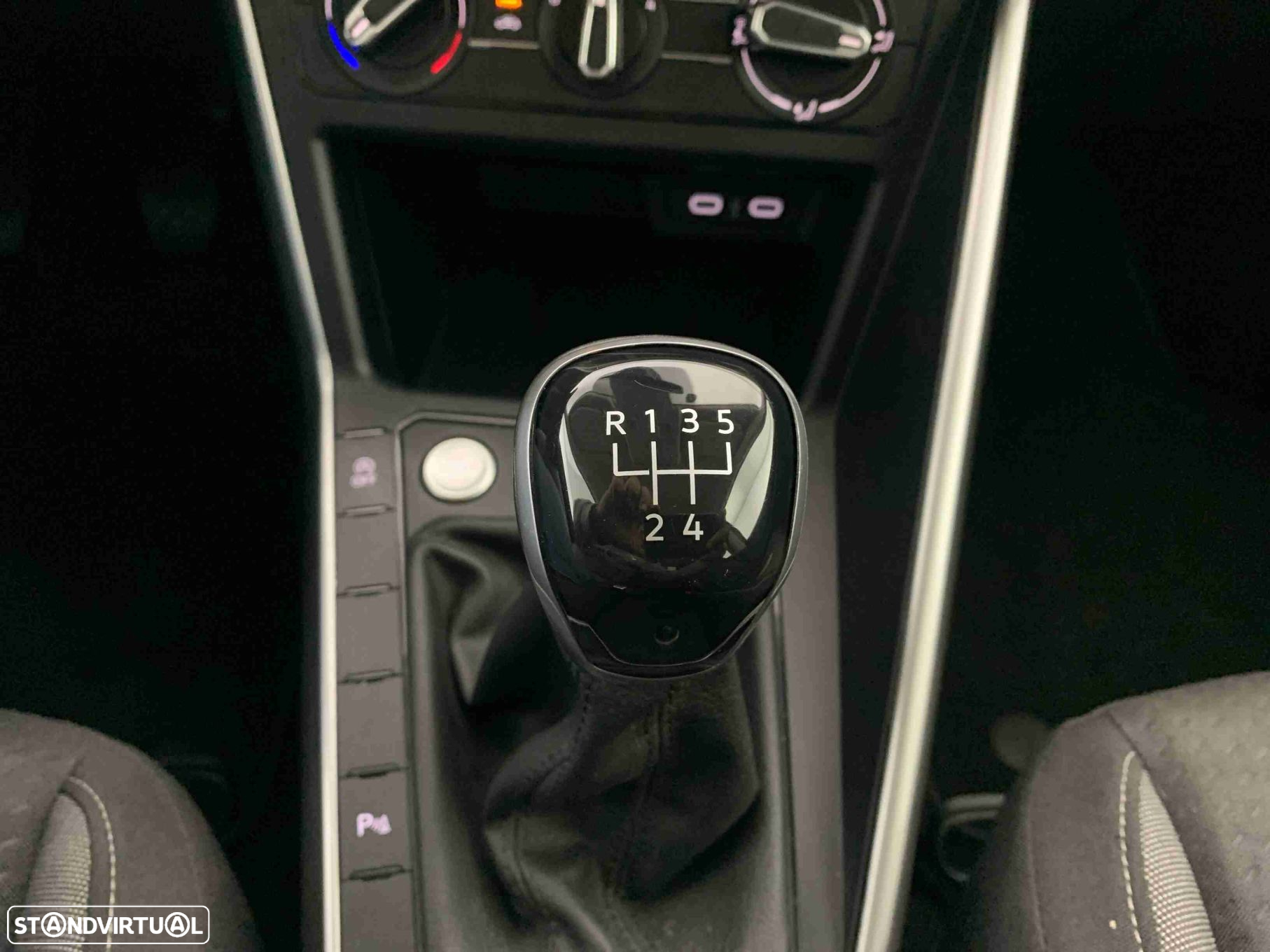 VW Taigo 1.0 TSI Urban - 10