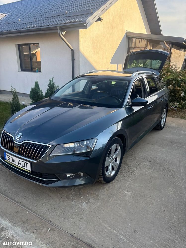 Skoda Superb 2.0 TDI DSG Ambition - 2