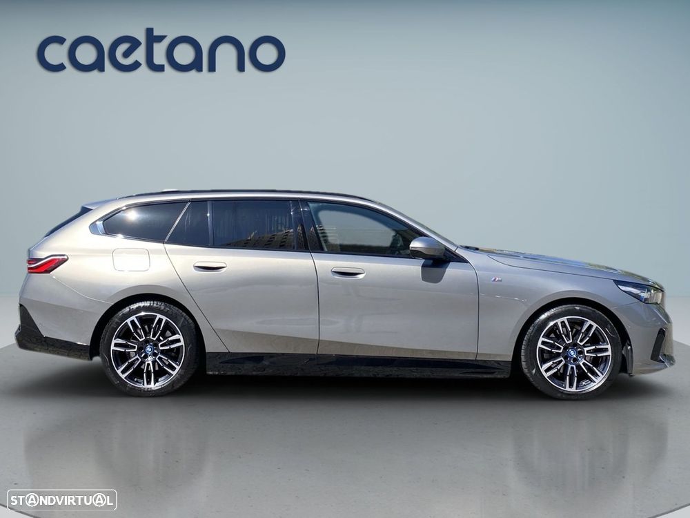 BMW 530 e Pack Desportivo M - 22