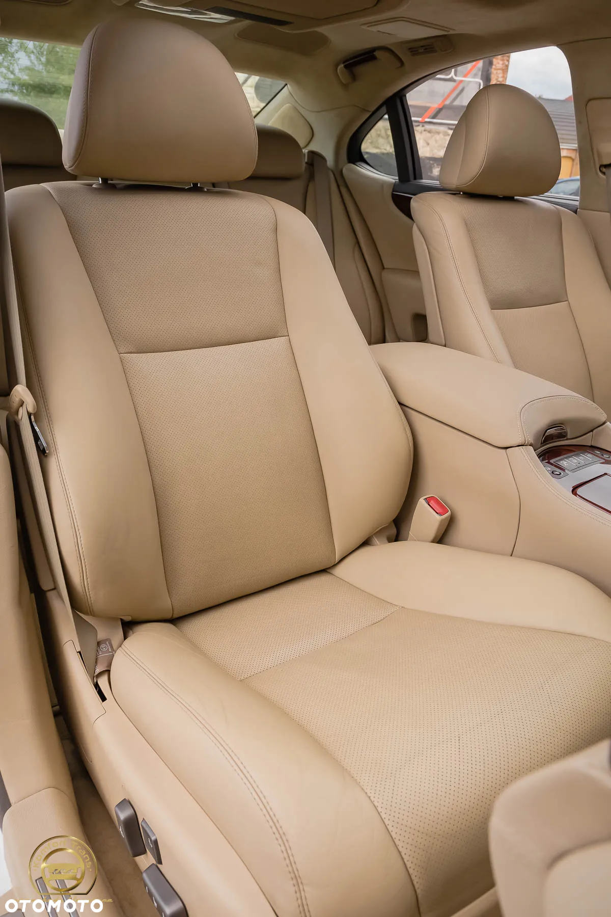 Lexus LS 600h Luxury Line - 25
