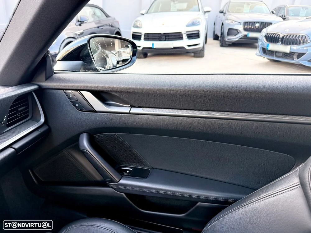 Porsche 911 (992) Carrera PDK - 24