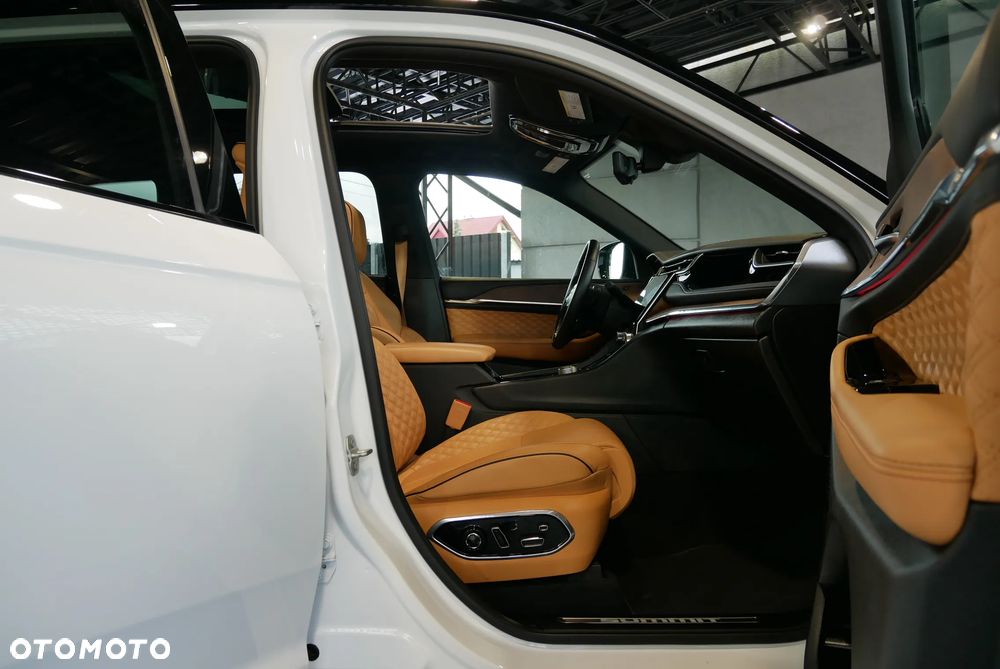 Jeep Grand Cherokee - 9
