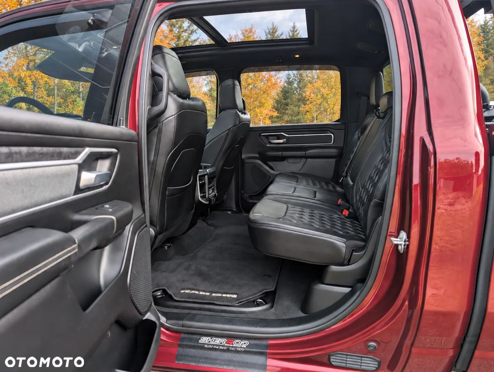 RAM 1500 Crew Cab Shortbed Bighorn - 19