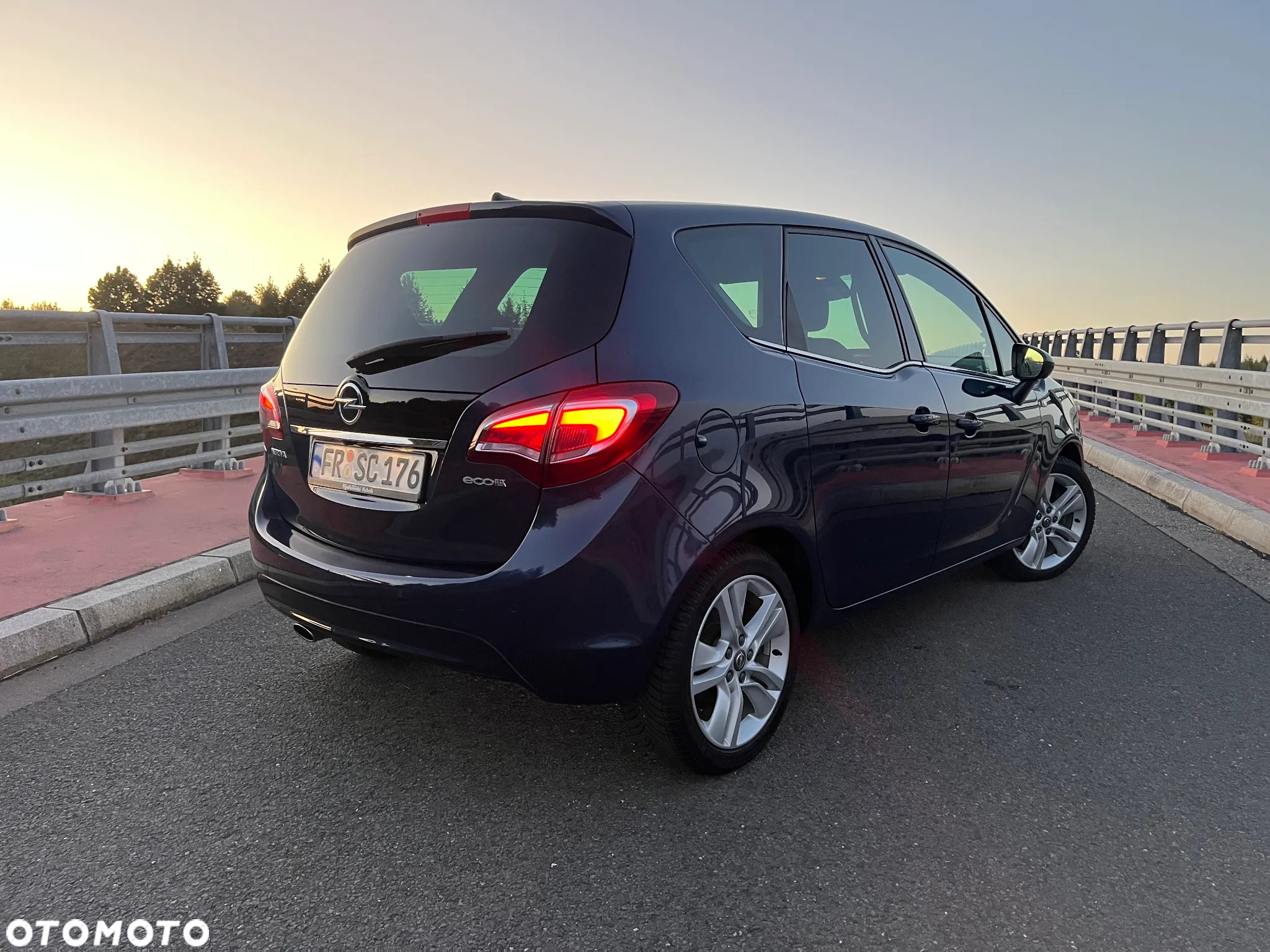 Opel Meriva 1.4 T Cosmo - 13
