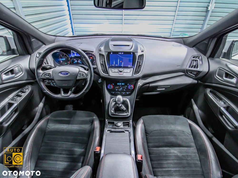 Ford Kuga 2.0 TDCi 2x4 Titanium - 5