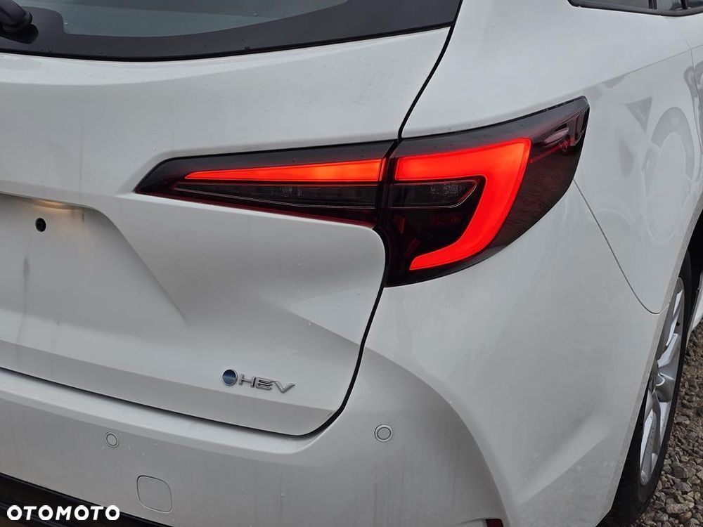 Toyota Corolla 1.8 Hybrid Comfort - 22