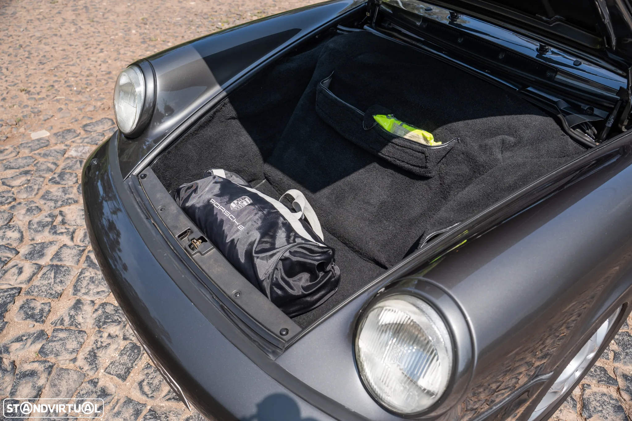 Porsche 911 (964) Coupé 3.6 Carrera 2 - 39