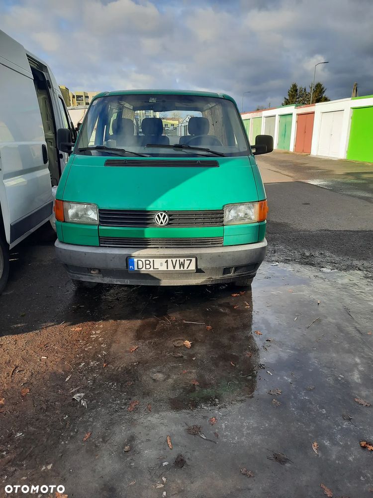 Volkswagen Transporter - 2