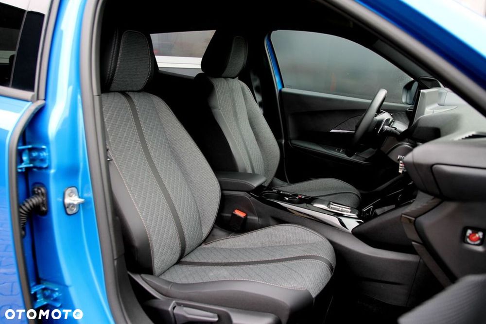 Peugeot 2008 1.2 PureTech Allure Pack S&S EAT8 - 29