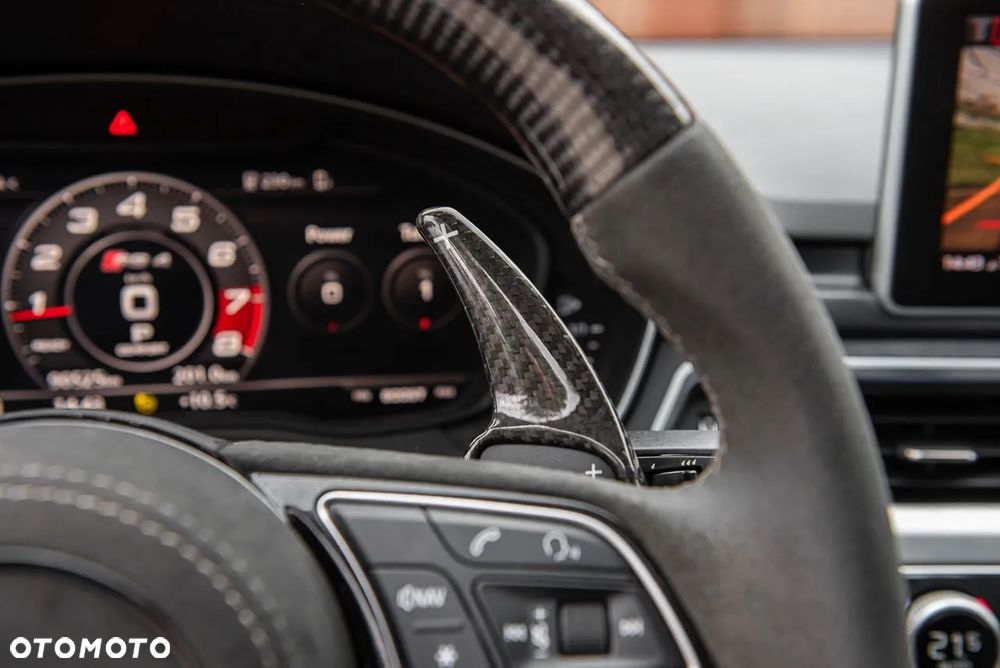 Audi A4 Limousine - 16