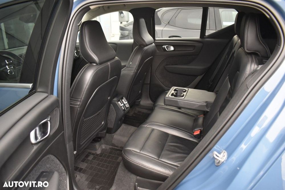 Volvo XC 40 - 31
