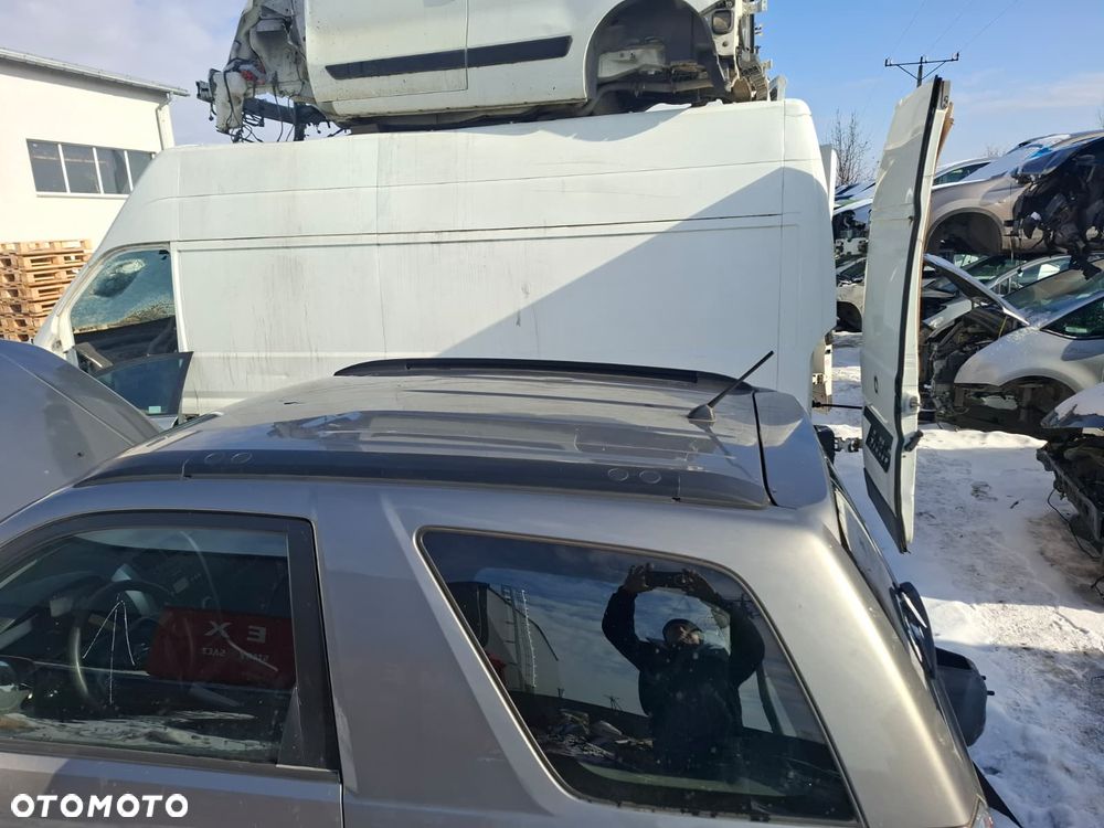 relingi dachowe 3d Suzuki Grand Vitara II - 1