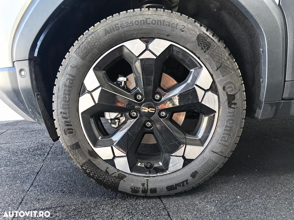 Dacia Duster Hybrid-G 150 4x4 Extreme - 6