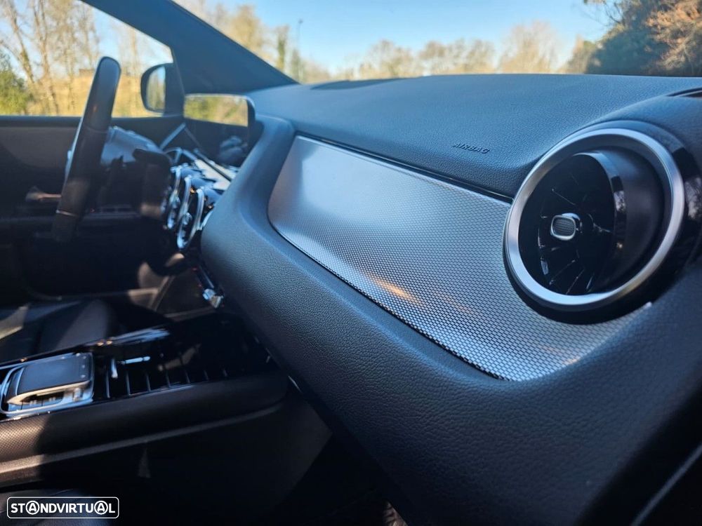 Mercedes-Benz B 180 d Style Plus Aut. - 24