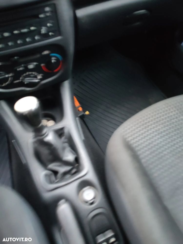 Peugeot 206+ 1.4 HDI Urban - 10