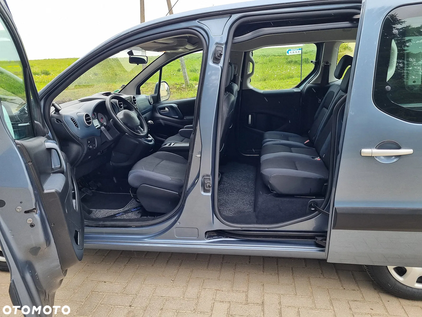 Peugeot Partner Tepee 90 Family - 11