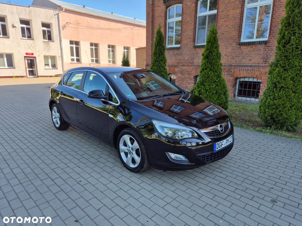 Opel Astra 1.4 ecoFLEX - 22