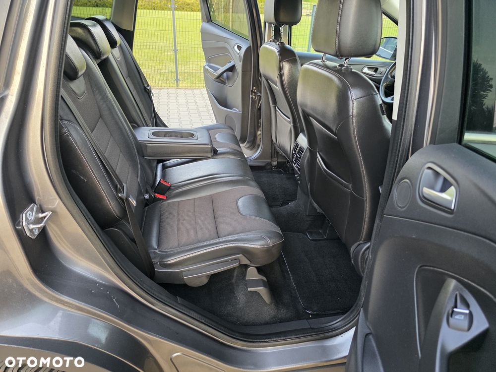Ford Kuga 2.0 TDCi 2x4 Champions Edition - 13