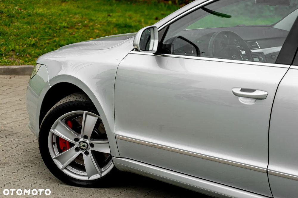 Skoda Superb 3.6 FSI 4x4 Elegance DSG - 19