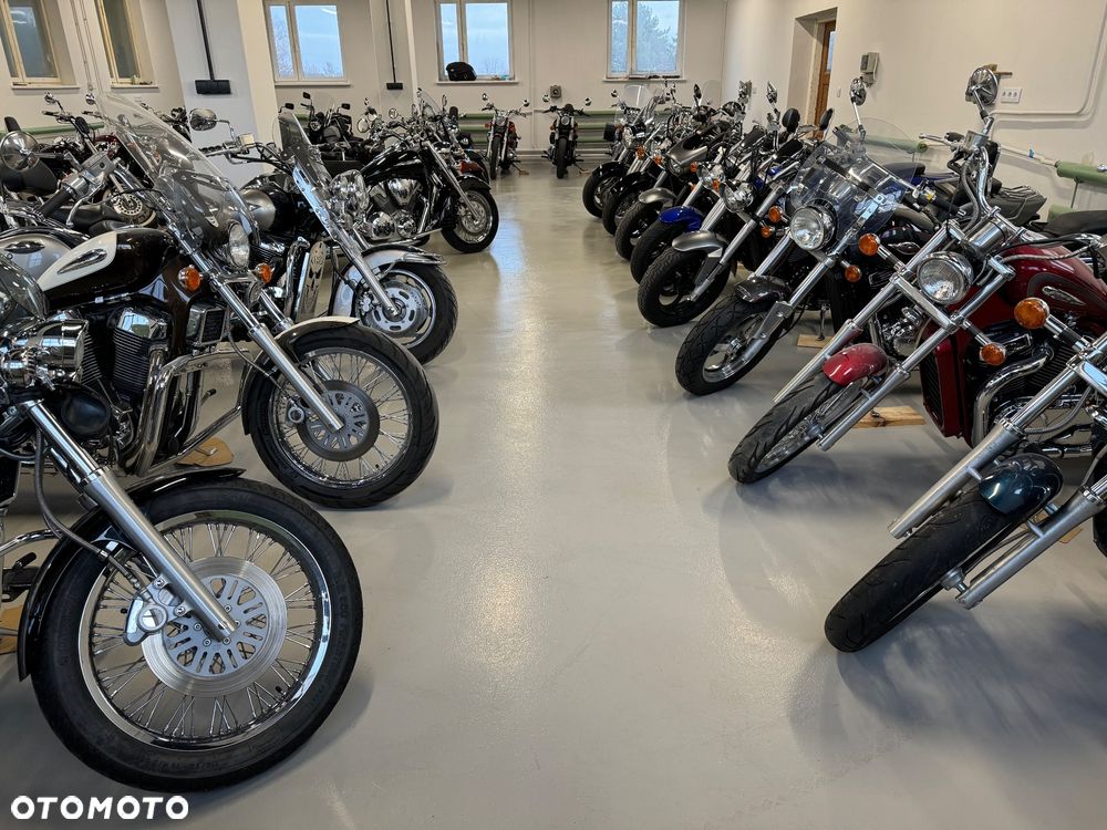 Suzuki Intruder - 25