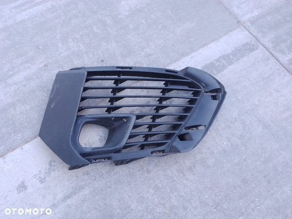 a Peugeot 5008 II kratka spoiler zderzaka chrom PRAWY 9814783677
