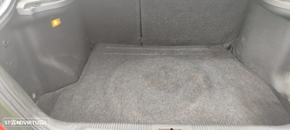 Hyundai Accent 1.3 GLS - 16