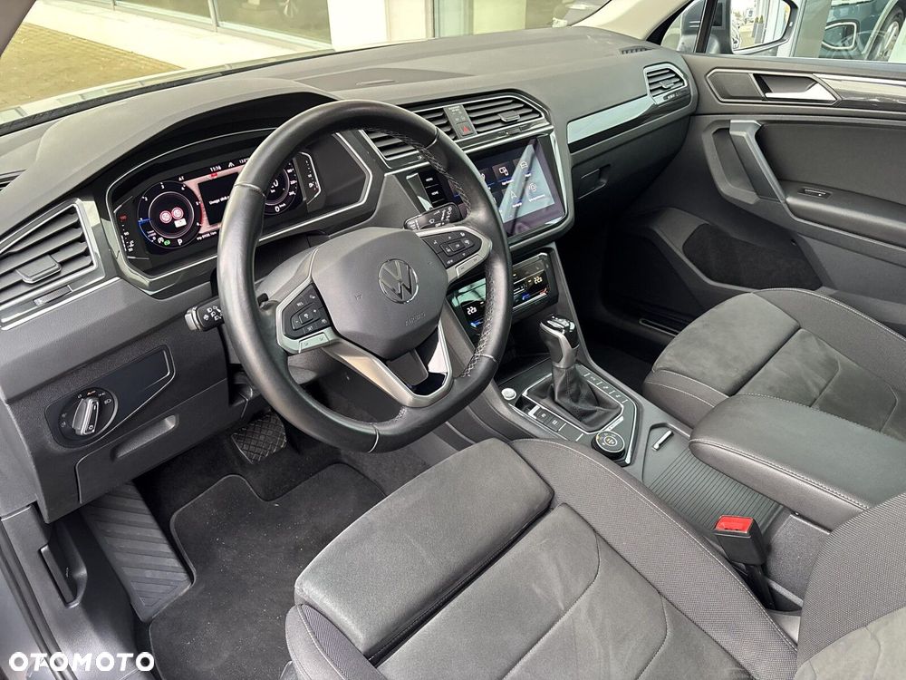 Volkswagen Tiguan 2.0 TDI SCR 4Mot Elegance DSG - 9