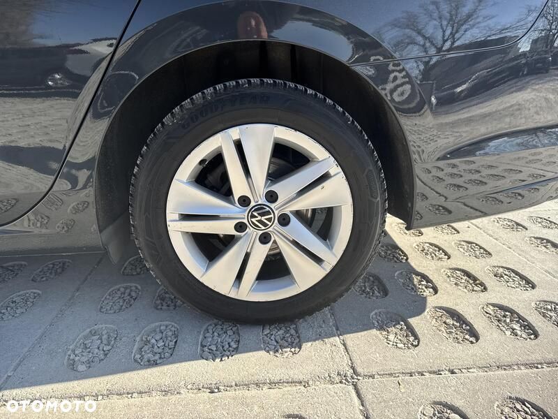 Volkswagen Golf - 19