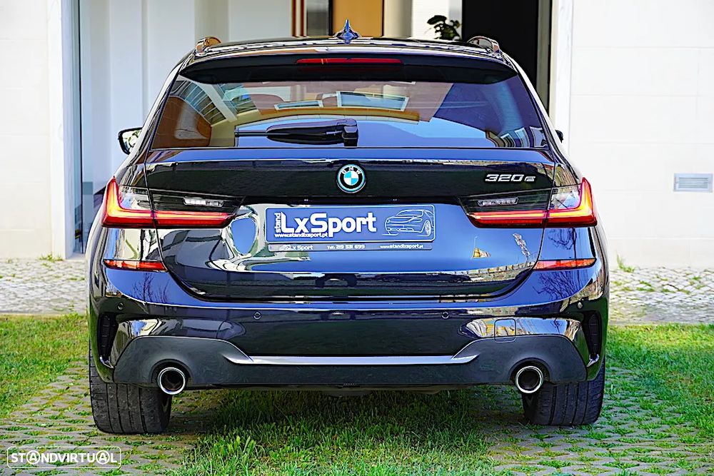 BMW 320 e Pack Desportivo M Auto - 14