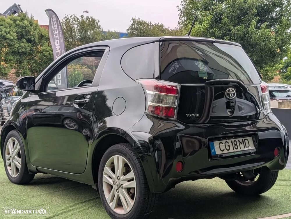 Toyota iQ 1.33 VVT-i 2 MultiDrive EP+NAVI+Bluetooth - 3