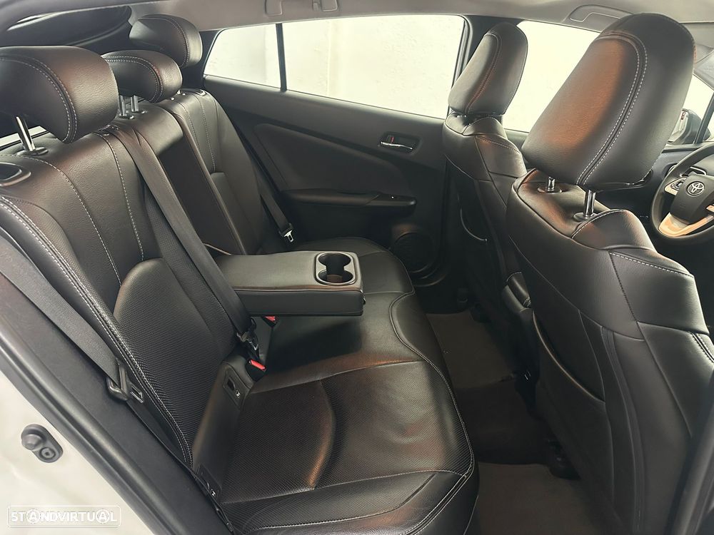 Toyota Prius 1.8 Luxury Pele - 23