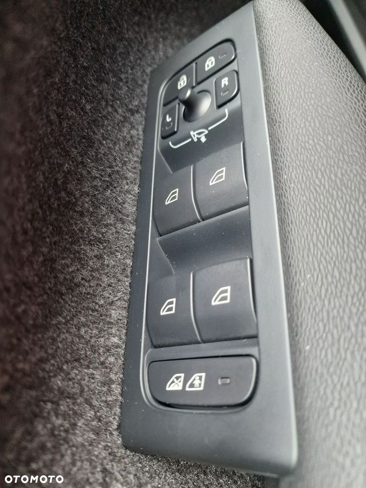 Volvo XC 40 T4 Plug-In Hybrid Core - 38