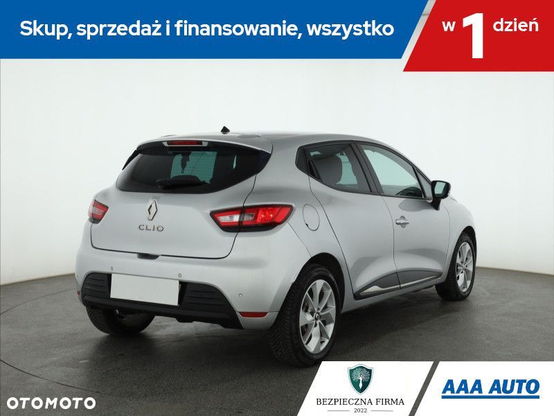 Renault Clio - 7
