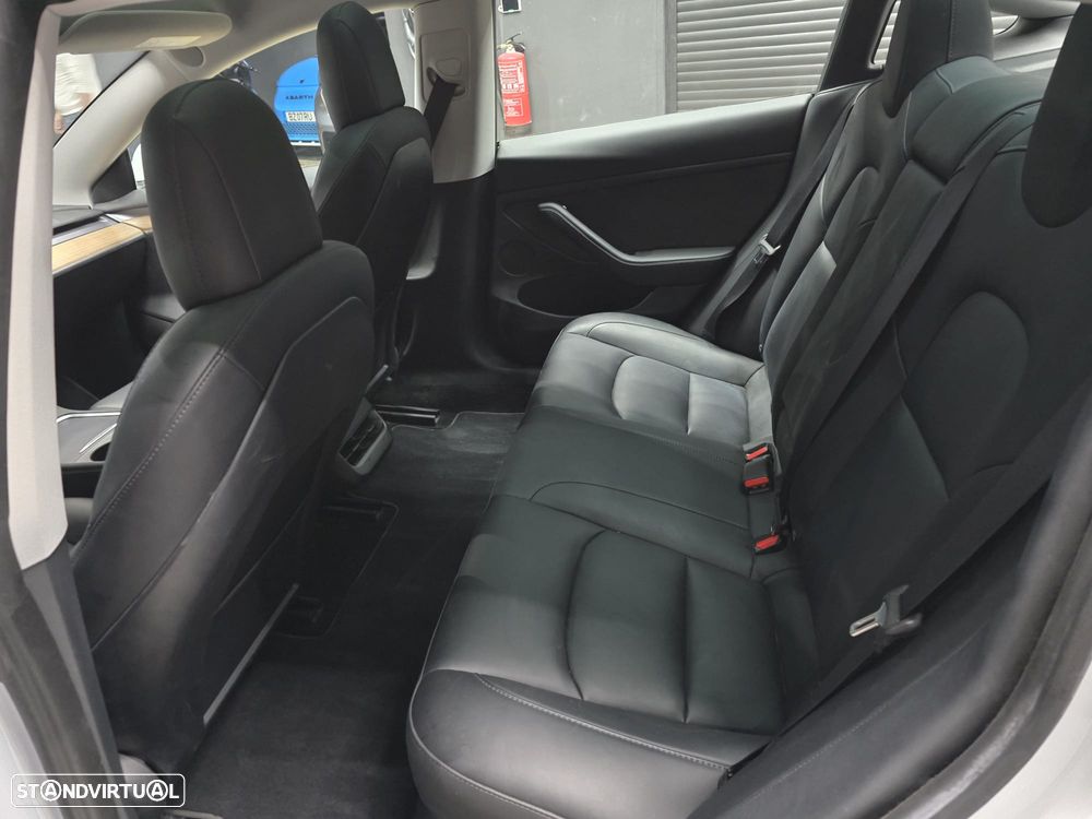 Tesla Model 3 Standard Range Plus RWD - 14