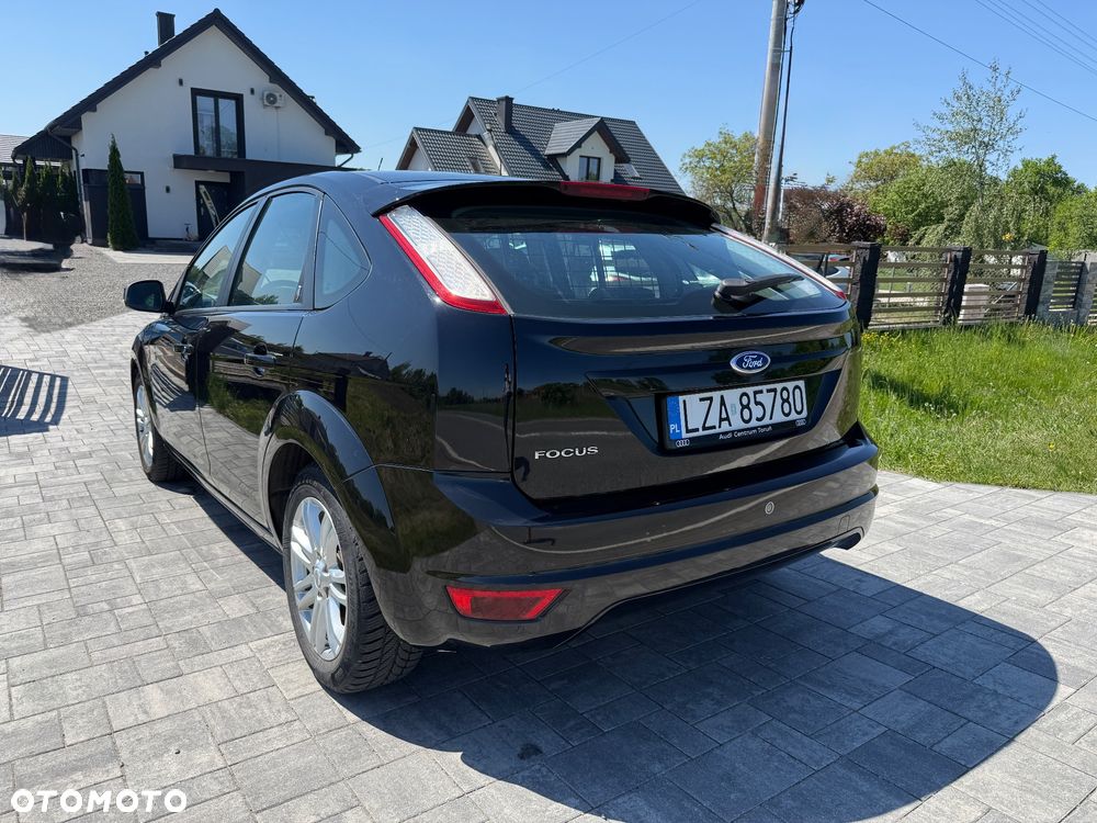 Ford Focus 1.6 16V Ghia - 33