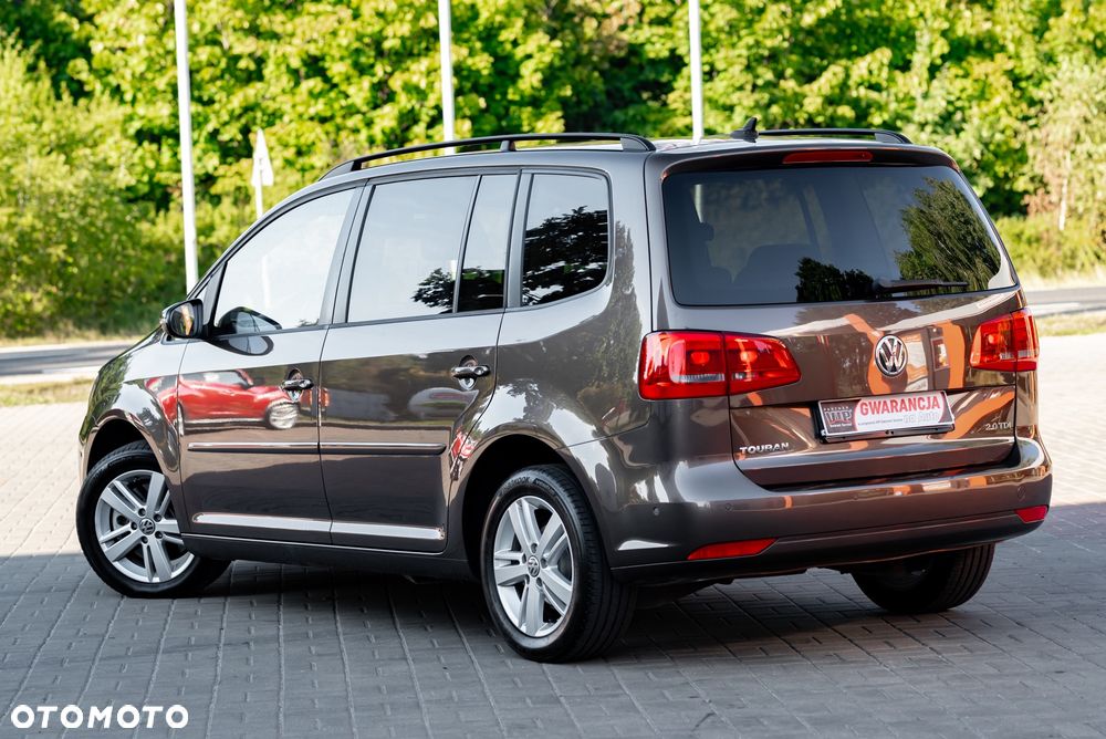 Volkswagen Touran 2.0 TDI DPF DSG Highline - 10